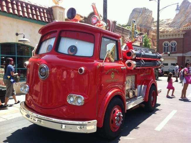 CA Disney Carros bombeiro
